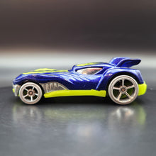 Load image into Gallery viewer, Hot Wheels 2014 Howlin Heat Blue #67 HW City: Medieval Rides

