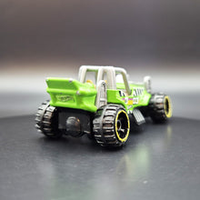 Load image into Gallery viewer, Hot Wheels 2015 Mountain Mauler Green #97 HW Off-Road - Hot Wheels Test Facility
