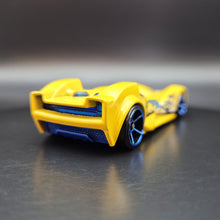 Load image into Gallery viewer, Hot Wheels 2018 Scoopa Di Fuego Yellow Looney Tunes 5/8
