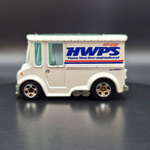 Load image into Gallery viewer, Hot Wheels 2010 Bread Box White #13 2010 New Models 13/44
