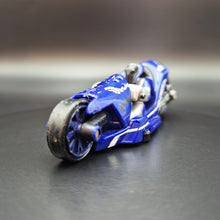 Load image into Gallery viewer, Hot Wheels 2005 Cybertooth Blue Thunder Cycles
