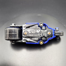 Load image into Gallery viewer, Hot Wheels 2005 Cybertooth Blue Thunder Cycles
