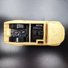 Load image into Gallery viewer, Hot Wheels 2020 Mig Rig Light Yellow Color Shifters
