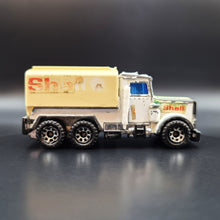 Load image into Gallery viewer, Matchbox 1990 Peterbilt Tanker Truck White #56 Matchbox 1-75
