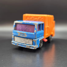 Load image into Gallery viewer, Matchbox 1982 Refuse Truck Blue #36 Matchbox 1-75 Superfast

