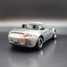 Load image into Gallery viewer, Matchbox 2017 &#39;15 Mazda MX-5 Miata Grey #10 MBX Adventure City
