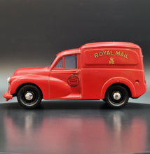 Load image into Gallery viewer, Corgi 1959 Morris Minor Van Royal Mail Red #C957/1 1986 Corgi Classics 1:43 Die Cast Model
