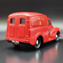 Load image into Gallery viewer, Corgi 1959 Morris Minor Van Royal Mail Red #C957/1 1986 Corgi Classics 1:43 Die Cast Model
