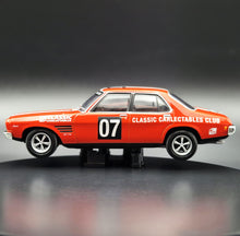 Load image into Gallery viewer, Classic Carlectables 1972 Holden HQ GTS Monaro Tangerine 2007 Carlectables Club Car 1:43 Die Cast Model
