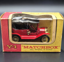 Load image into Gallery viewer, Matchbox 1911 Ford Model T Dark Red Models Of Yesteryear 1968 Y1-2
