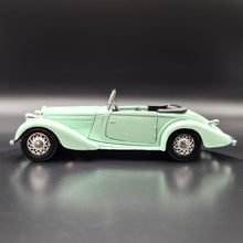 Load image into Gallery viewer, Solido Age D&#39;or 1936 Talbot T23 Cabriolet Pale Green #4003 1:43 Die Cast Model
