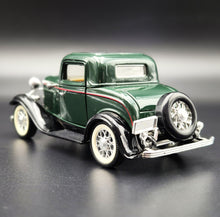 Load image into Gallery viewer, Superior Sunnyside 1932 Ford 3-Window Coupe Dark Green 1:30 SS 5744 Die Cast Model - Rare
