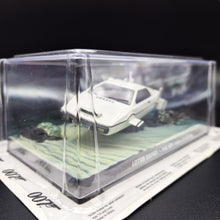 Load image into Gallery viewer, Universal Hobbies James Bond 007 Lotus Esprit Submarine White &quot;The Spy Who Loved Me&quot; 1:43 Die Cast Model
