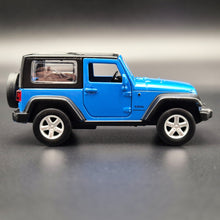 Load image into Gallery viewer, MSZ 2014 Jeep Wrangler Blue 1:43 Die Cast Car
