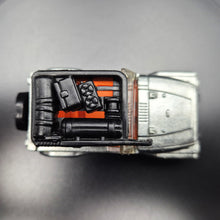 Load image into Gallery viewer, Matchbox 2014 Jeep Wrangler 1998 Chrome Jungle Recon 5 Pack Exclusive
