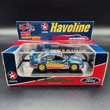 Load image into Gallery viewer, Classic Carlectables 2002 Ford AU Falcon Havoline David Besnard #2009-3 1:43 Model
