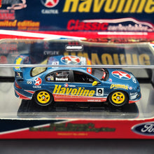 Load image into Gallery viewer, Classic Carlectables 2002 Ford AU Falcon Havoline David Besnard #2009-3 1:43 Model
