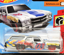 Load image into Gallery viewer, Hot Wheels 2018 &#39;70 Chevelle SS Wagon Silver HW Daredevils 1/5 New
