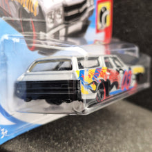 Load image into Gallery viewer, Hot Wheels 2018 &#39;70 Chevelle SS Wagon Silver HW Daredevils 1/5 New
