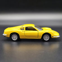 Load image into Gallery viewer, Maisto 1974 Ferrari Dino Yellow 1:36 Shell Collezione Die Cast Car
