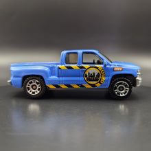 Load image into Gallery viewer, Matchbox 2013 1999 Chevrolet Silverado Blue Construction 5 Pack Exclusive
