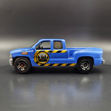 Load image into Gallery viewer, Matchbox 2013 1999 Chevrolet Silverado Blue Construction 5 Pack Exclusive
