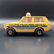 Load image into Gallery viewer, Matchbox 1984 Police Patrol (Range Rover) Beige #MB20 1-75 Superfast
