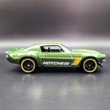 Load image into Gallery viewer, Hot Wheels 2018 &#39;70 Camaro Green #28 HW Speed Graphics 7/10
