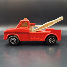 Load image into Gallery viewer, Matchbox 1979 Ford Transit Wreck Truck Red #MB61 Matchbox 1-75 Superfast
