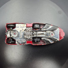 Load image into Gallery viewer, Hot Wheels 2004 Ooz Coupe Red #44 2004 First Editions
