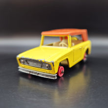 Load image into Gallery viewer, Matchbox Lesney 1969 Field Car Yellow MB18 Matchbox 1-75
