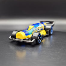 Load image into Gallery viewer, Hot Wheels 2020 Carbonator Clear Blue #17 Fast Foodie 2/5
