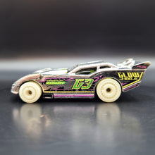 Load image into Gallery viewer, Hot Wheels 2020 Maximum Leeway Chrome HW Glow Wheels 5 Pack Exclusive
