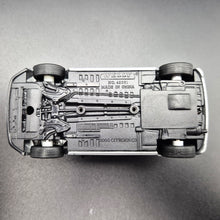 Load image into Gallery viewer, Welly 2003 Citroen C2 Silver #42351 1:36 Collection Series
