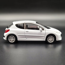 Load image into Gallery viewer, Welly 2010 Peugeot 207 White #42370 1:36 Collection Series
