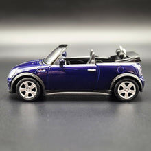 Load image into Gallery viewer, Welly 2010 Mini Cooper S Cabrio Purple #42359 1:36 Collection Series
