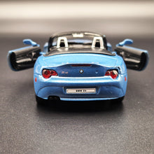 Load image into Gallery viewer, Welly 2008 BMW Z4 Convertible Blue #2328 1:36 Collection Series

