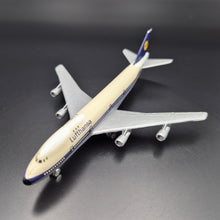 Load image into Gallery viewer, Schabak - Lufthansa Boeing 747-100 - #901/1 1:600 Die Cast Plane
