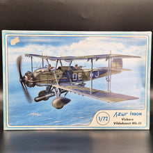Load image into Gallery viewer, Azur Models Frrom Series Vickers Vildebeest Mk.III RAF Aircraft Model #FR017 1:72 Scale Plastic Model Kit
