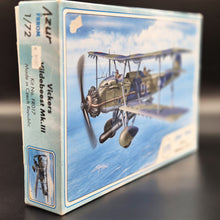 Load image into Gallery viewer, Azur Models Frrom Series Vickers Vildebeest Mk.III RAF Aircraft Model #FR017 1:72 Scale Plastic Model Kit
