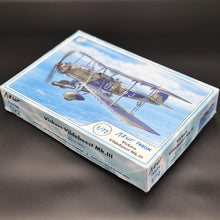 Load image into Gallery viewer, Azur Models Frrom Series Vickers Vildebeest Mk.III RAF Aircraft Model #FR017 1:72 Scale Plastic Model Kit
