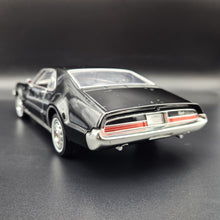 Load image into Gallery viewer, Road Signature 1966 Oldsmobile Tornado Black #92718 1:18 Die Cast Car
