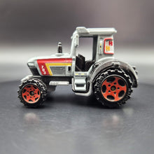 Load image into Gallery viewer, Matchbox 2008 Tractor Grey Farm 5 Pack Loose
