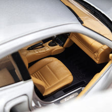 Load image into Gallery viewer, Bburago 1999 Porsche 911 996 Turbo Coupe Silver #33067 Gold Collection 1:18 Die Cast Car
