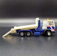 Load image into Gallery viewer, Matchbox 1987 Leyland Car Recovery Truck K-104 White/Blue Super Kings
