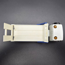 Load image into Gallery viewer, Matchbox 1987 Leyland Car Recovery Truck K-104 White/Blue Super Kings
