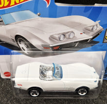 Load image into Gallery viewer, Hot Wheels 2024 &#39;72 Stingray Convertible White #47 Factory Fresh 5/10 New
