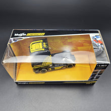 Load image into Gallery viewer, Maisto 2020 Mercedes-Benz Actros 1851 Truck Black 1:64 Maisto Design Custom Rigs Diecast
