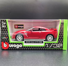 Load image into Gallery viewer, Bburago 2009 Nissan GT-R (R35) Red 1:32 Die Cast Car
