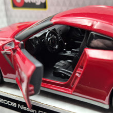 Load image into Gallery viewer, Bburago 2009 Nissan GT-R (R35) Red 1:32 Die Cast Car
